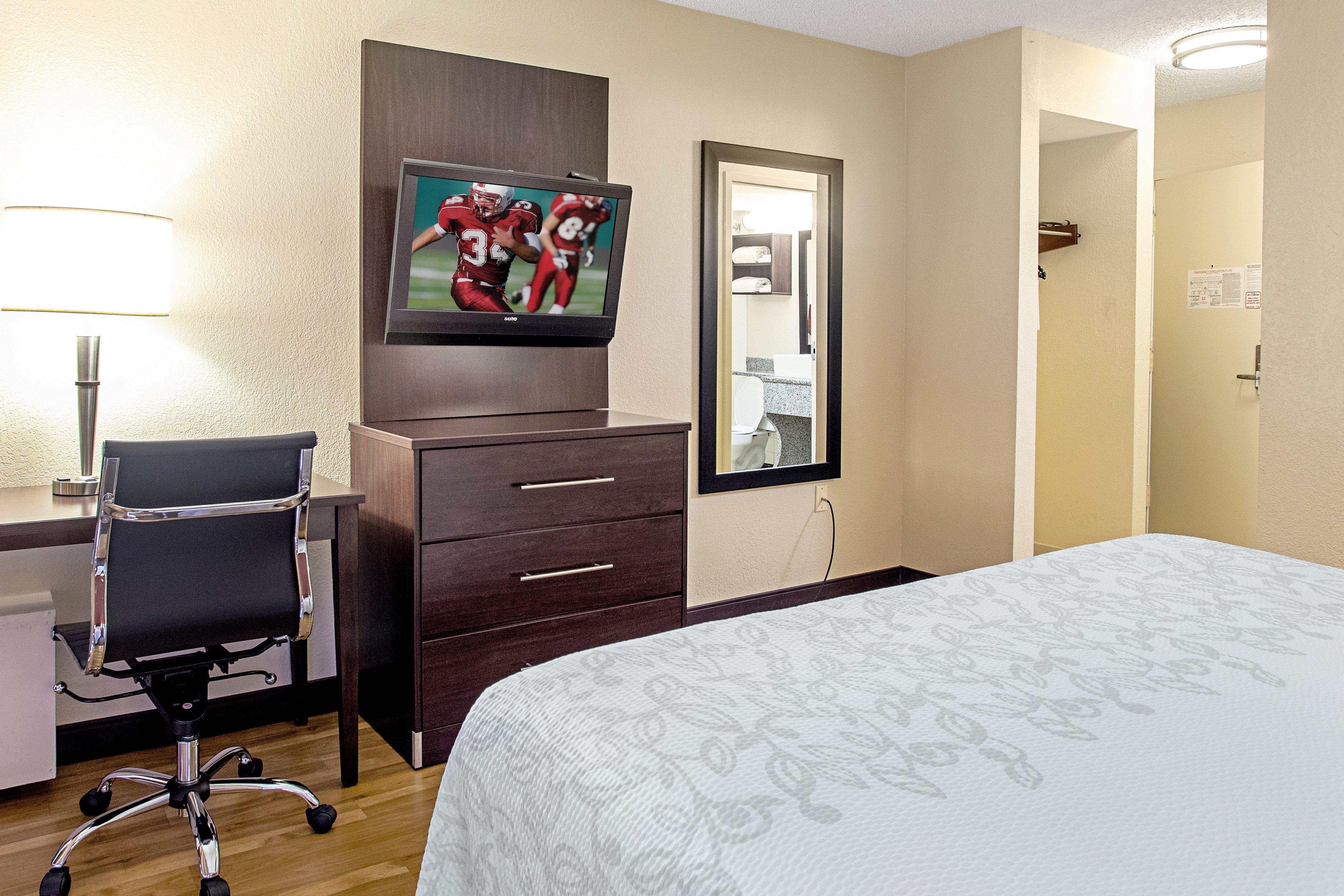Red Roof Inn Plus+ Wichita East Exterior foto