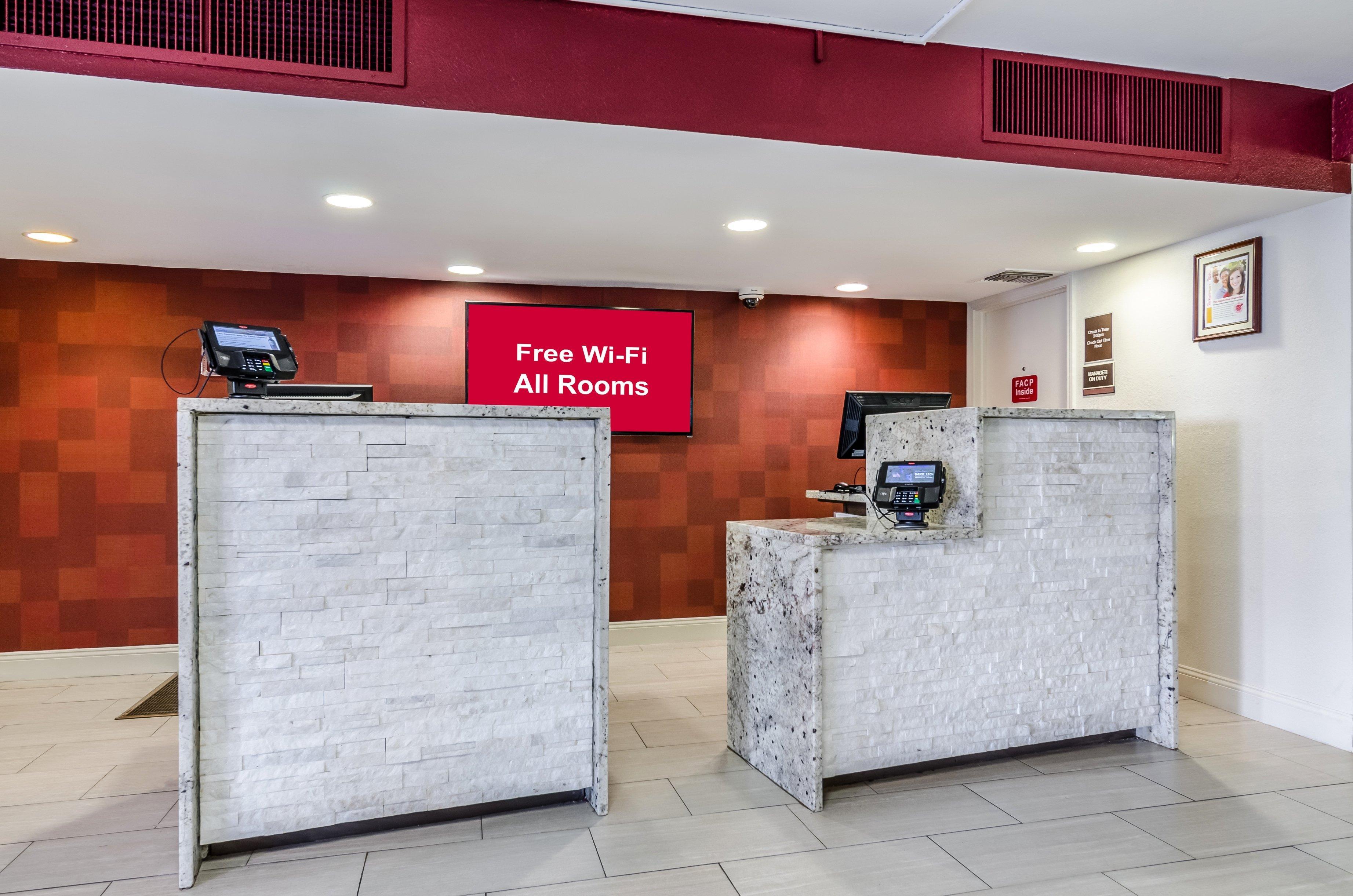 Red Roof Inn Plus+ Wichita East Exterior foto