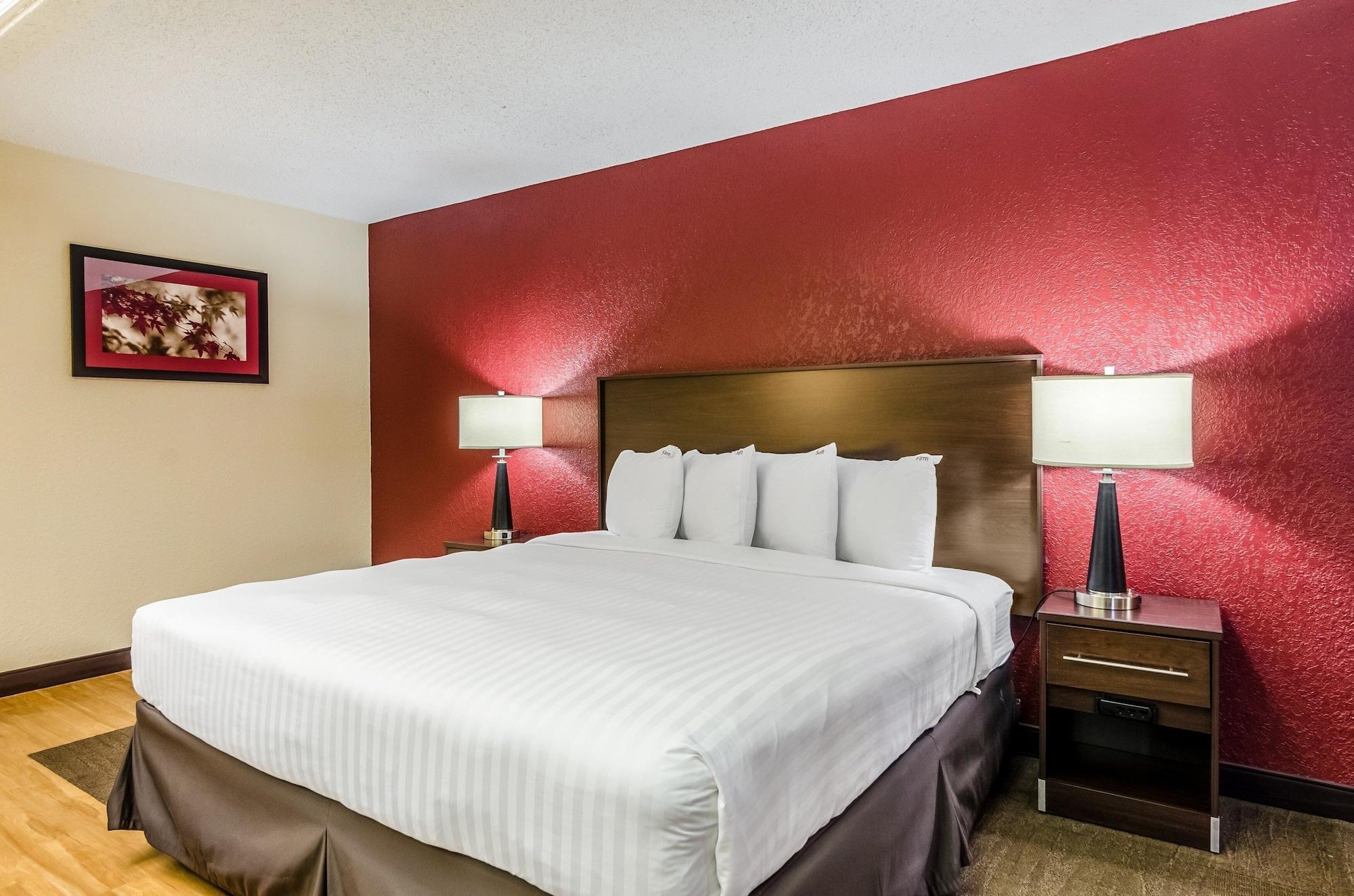 Red Roof Inn Plus+ Wichita East Exterior foto